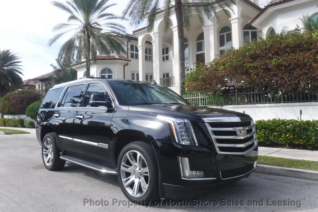 2015 Cadillac Escalade Luxury 4X4 - 22221285 - 1