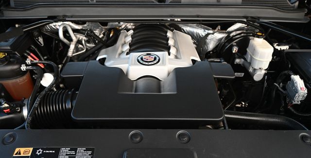 2015 Cadillac Escalade ESV 4WD 4dr Luxury - 22958479 - 20