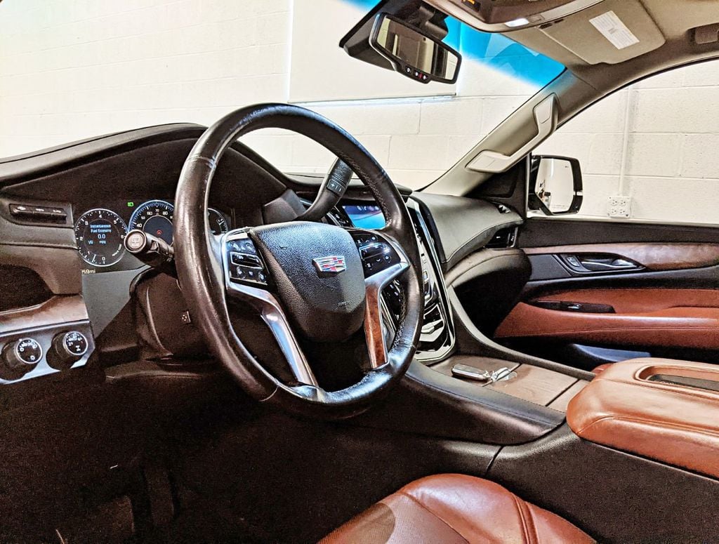 2015 Cadillac Escalade ESV 4WD 4dr Luxury - 22338096 - 34