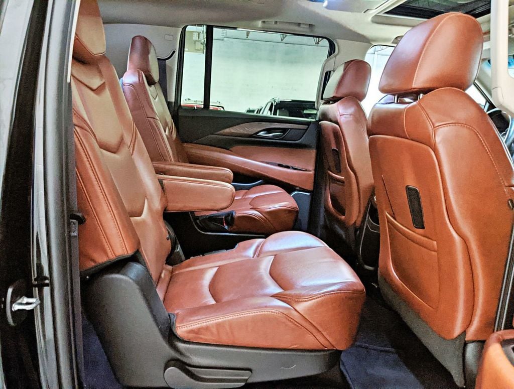 2015 Cadillac Escalade ESV 4WD 4dr Luxury - 22338096 - 46