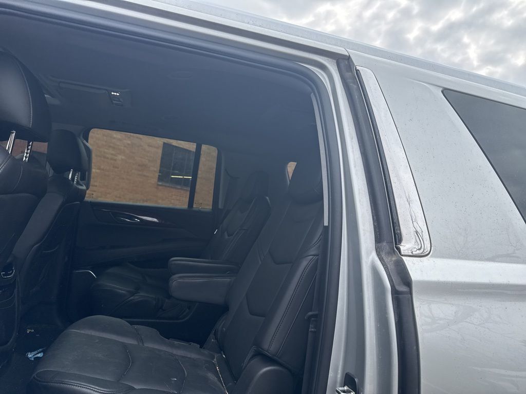 2015 Cadillac Escalade ESV 4WD 4dr Luxury - 22990706 - 7