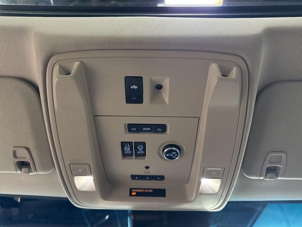 2015 Cadillac Escalade ESV 4WD 4dr Luxury - 22991423 - 23