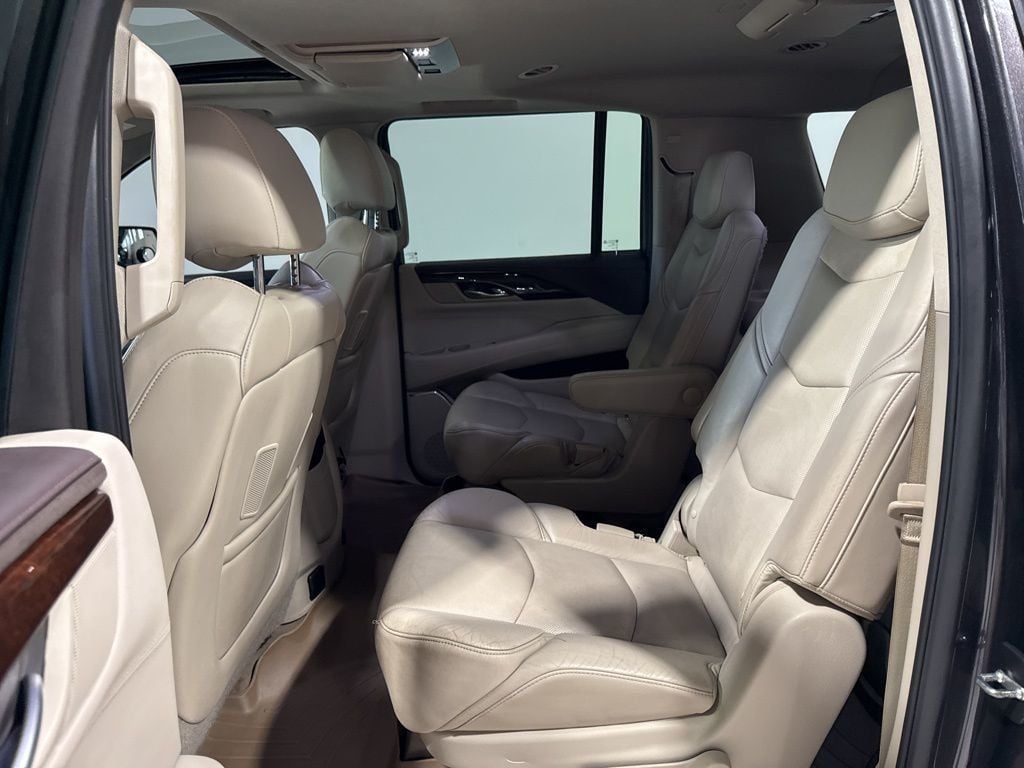 2015 Cadillac Escalade ESV 4WD 4dr Luxury - 22991423 - 33