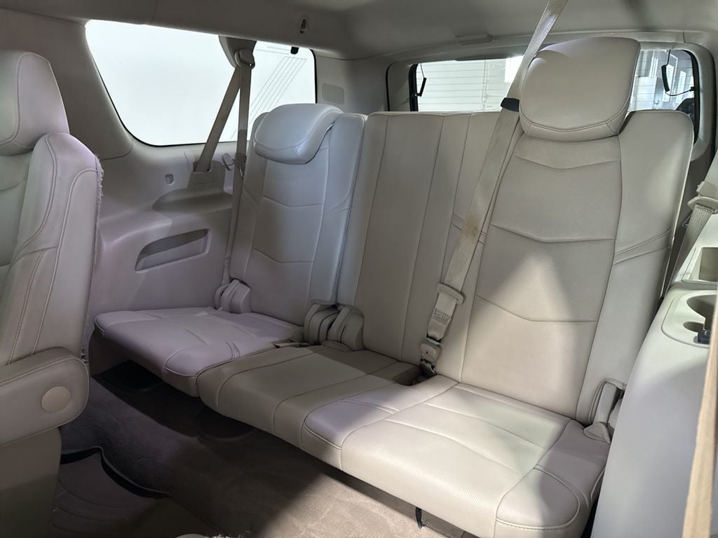 2015 Cadillac Escalade ESV 4WD 4dr Luxury - 22991423 - 38