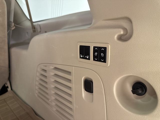 2015 Cadillac Escalade ESV 4WD 4dr Luxury - 22991423 - 42