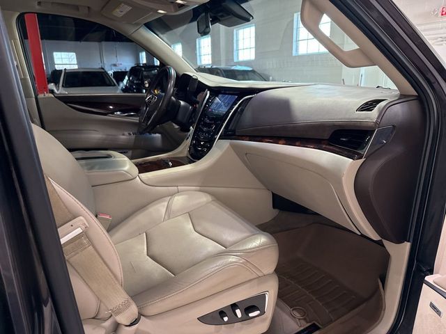 2015 Cadillac Escalade ESV 4WD 4dr Luxury - 22991423 - 50
