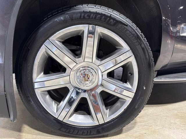 2015 Cadillac Escalade ESV 4WD 4dr Luxury - 23048611 - 1