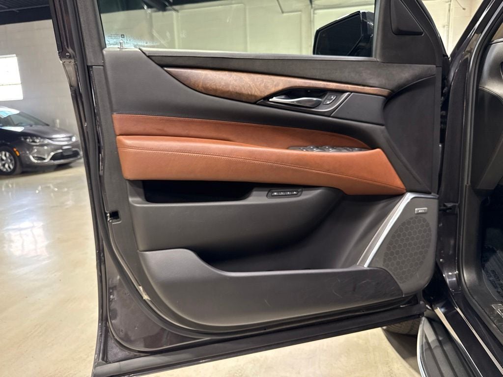 2015 Cadillac Escalade ESV 4WD 4dr Luxury - 23048611 - 20