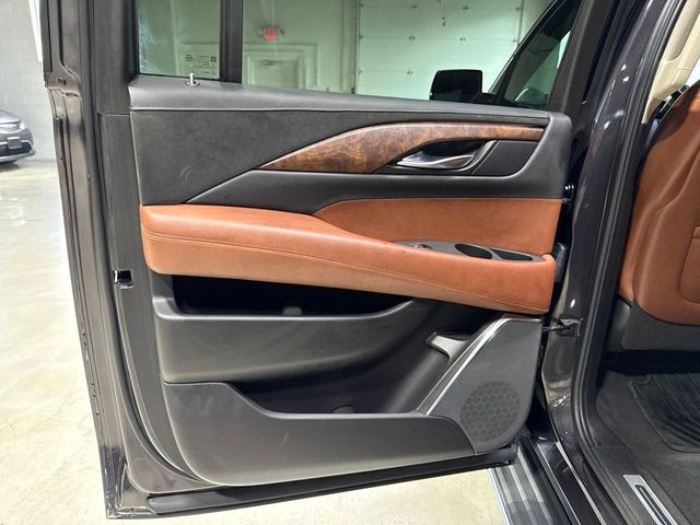 2015 Cadillac Escalade ESV 4WD 4dr Luxury - 23048611 - 28
