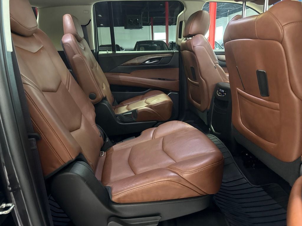 2015 Cadillac Escalade ESV 4WD 4dr Luxury - 23048611 - 31