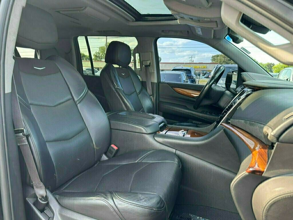 2015 Cadillac Escalade ESV 4WD 4dr Luxury - 23058094 - 14