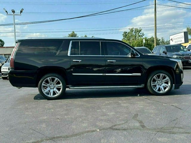 2015 Cadillac Escalade ESV 4WD 4dr Luxury - 23058094 - 16