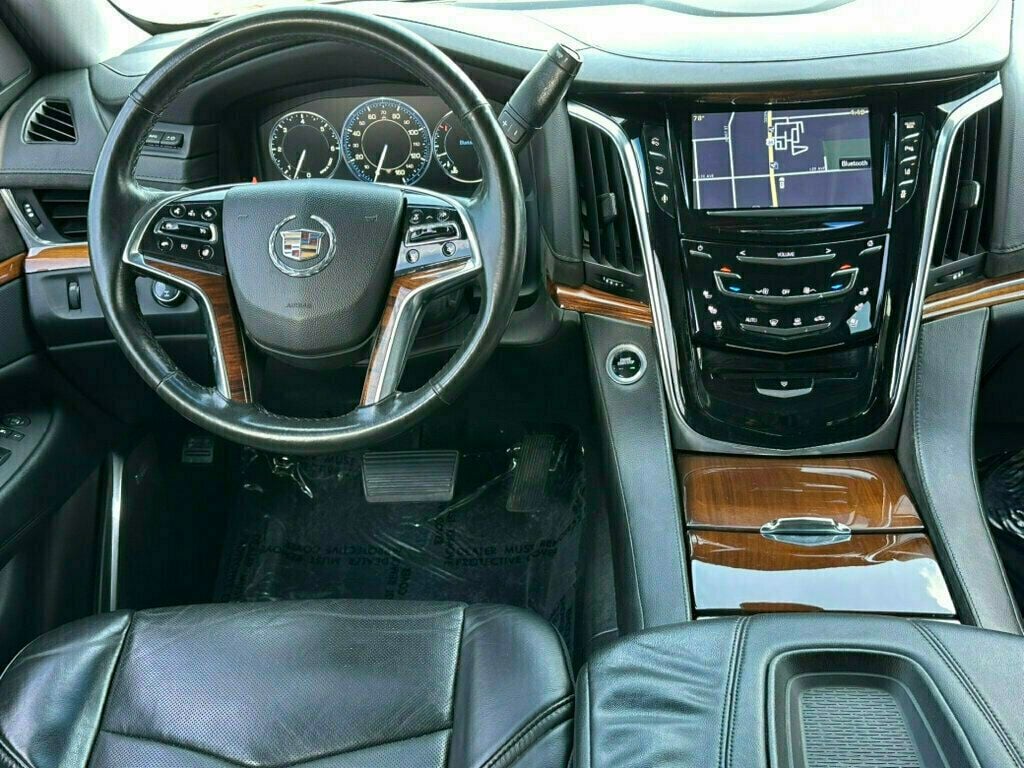 2015 Cadillac Escalade ESV 4WD 4dr Luxury - 23058094 - 26