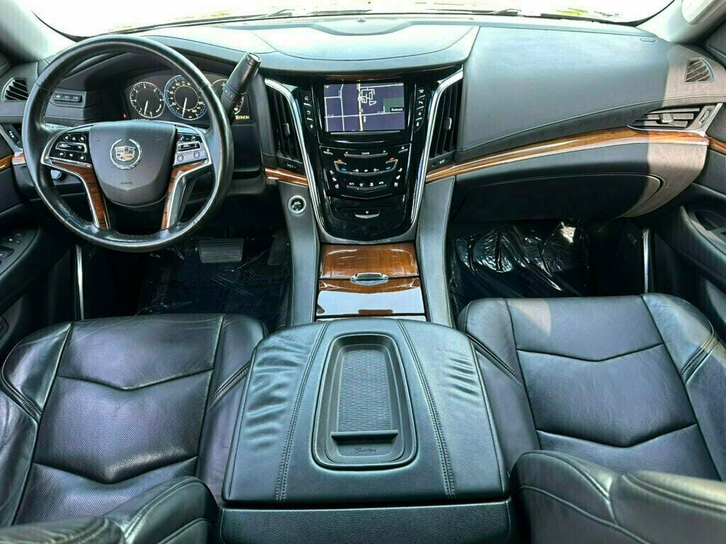 2015 Cadillac Escalade ESV 4WD 4dr Luxury - 23058094 - 2
