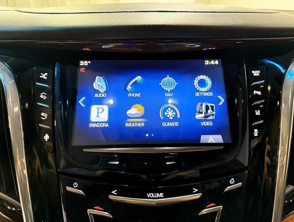 2015 Cadillac Escalade ESV 4WD 4dr Premium - 22965919 - 18