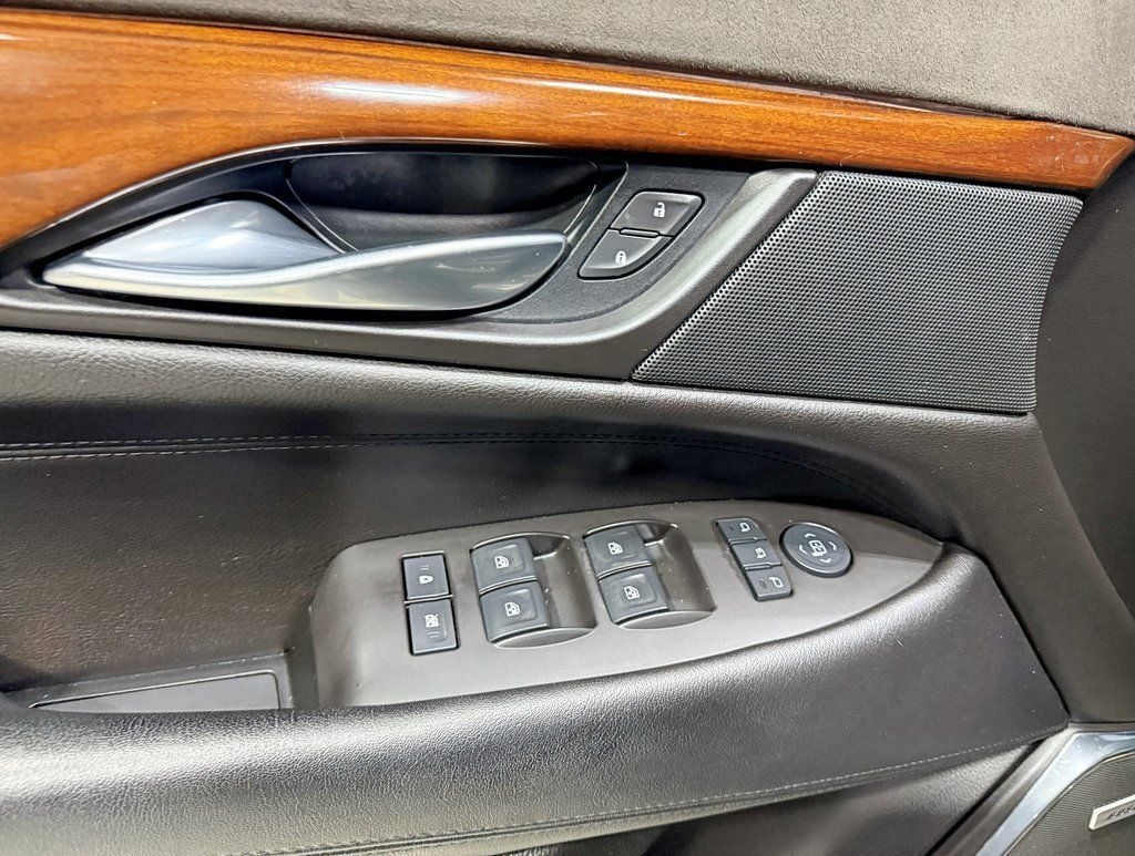 2015 Cadillac Escalade ESV 4WD 4dr Premium - 22965919 - 32