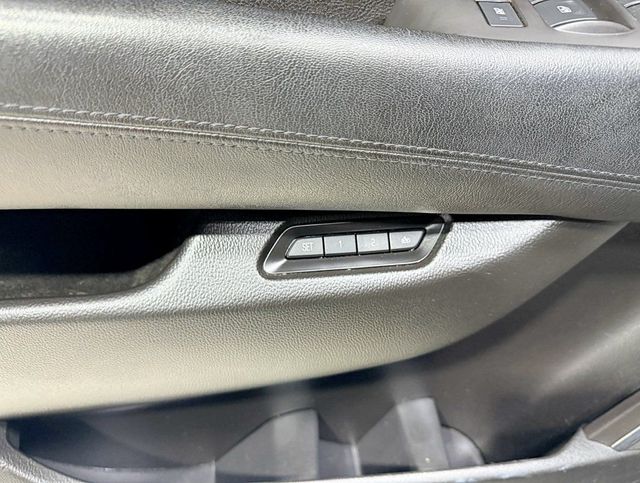 2015 Cadillac Escalade ESV 4WD 4dr Premium - 22965919 - 33