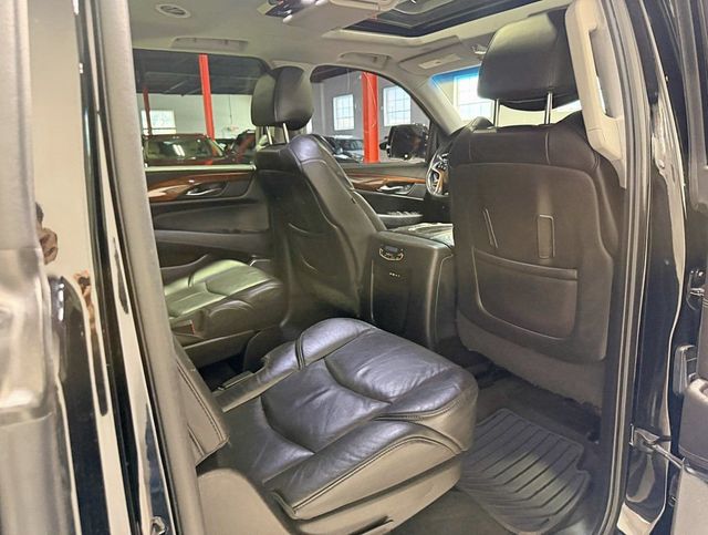 2015 Cadillac Escalade ESV 4WD 4dr Premium - 22965919 - 47