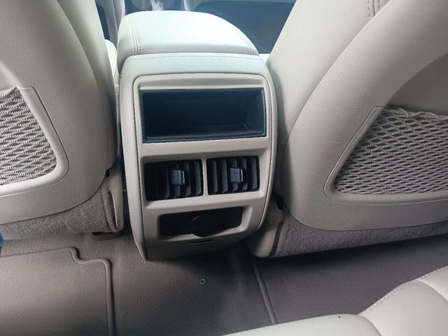 2015 Cadillac SRX AWD 4dr Luxury Collection - 23030898 - 9