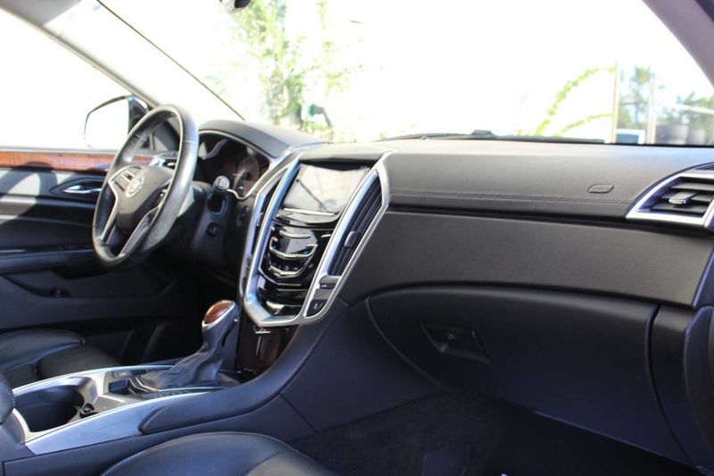 2015 Cadillac SRX AWD 4dr Luxury Collection - 22912353 - 16