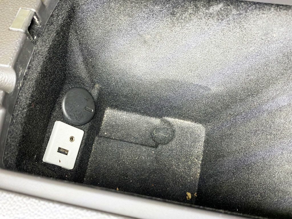 2015 Cadillac SRX AWD 4dr Performance Collection - 22923034 - 37