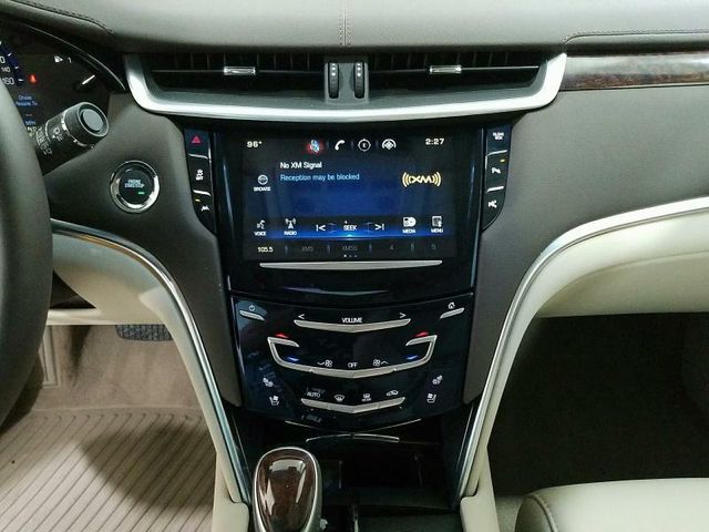 2015 Cadillac XTS 4dr Sedan Luxury FWD - 15400135 - 11