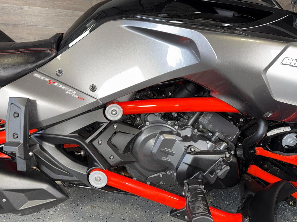 2015 Can-Am Spyder F3-S SE6 SUPER CLEAN! - 22978479 - 5