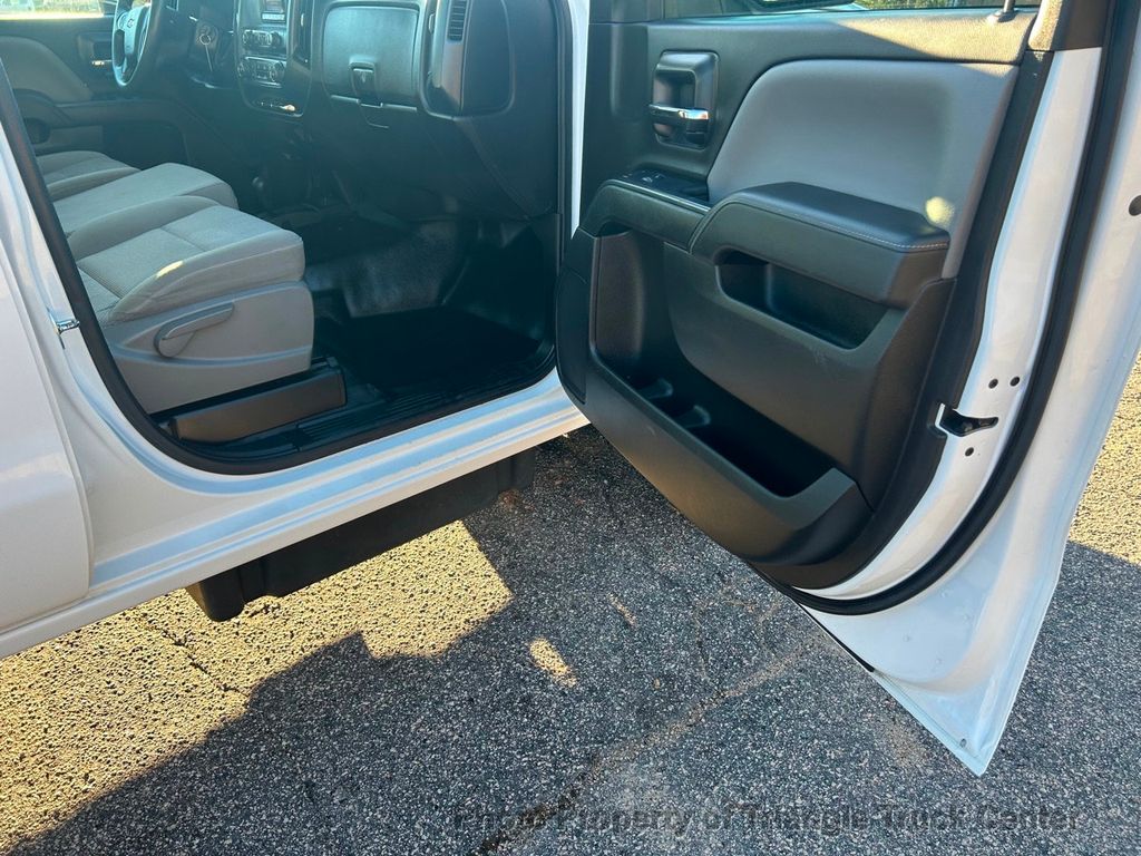 2015 Chevrolet 2500HD DURAMAX UTILITY CREW CAB 4x4 SUPER CLEAN! +LOOK INSIDE UTILITY BOXES! WOW!  SUPER CLEAN UNIT! - 22108613 - 54
