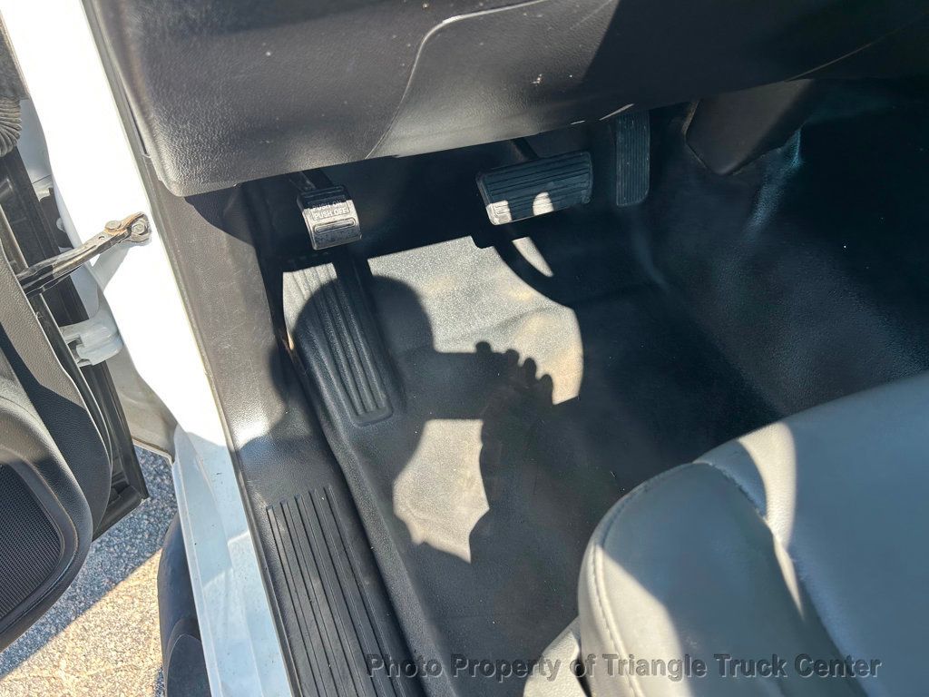 2015 Chevrolet 2500HD UTILITY JUST 41k MILES! NICE UNIT! +LADDER/PIPE RACKS - 22872875 - 56