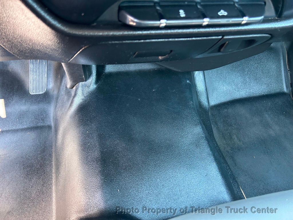 2015 Chevrolet 2500HD UTILITY JUST 41k MILES! NICE UNIT! ++LADDER/PIPE RACKS! SUPER NICE UTILITY ! - 22872875 - 62