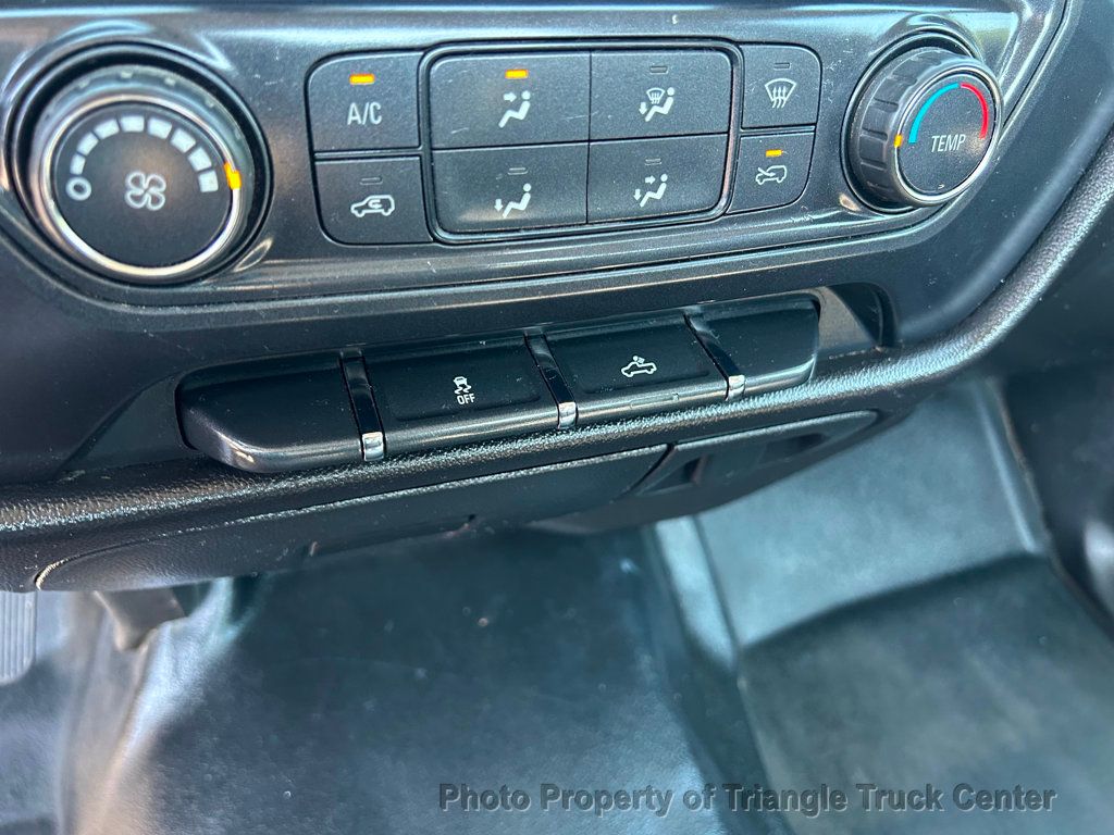 2015 Chevrolet 2500HD UTILITY JUST 41k MILES! NICE UNIT! ++LADDER/PIPE RACKS! SUPER NICE UTILITY ! - 22872875 - 64