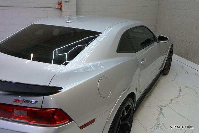 2015 Chevrolet Camaro 1 of 48 - 23085103 - 11