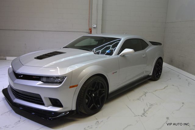 2015 Chevrolet Camaro 1 of 48 - 23085103 - 1