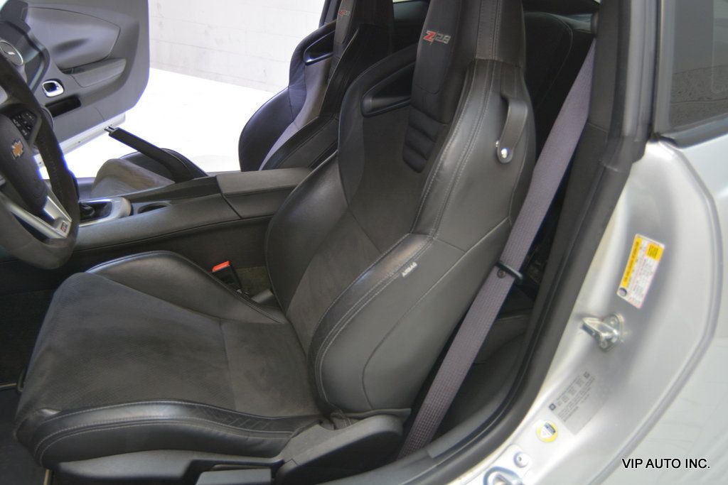 2015 Chevrolet Camaro 1 of 48 - 23085103 - 20