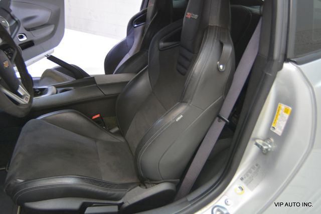 2015 Chevrolet Camaro 1 of 48 - 23085103 - 22