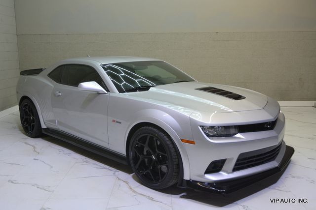 2015 Chevrolet Camaro 1 of 48 - 23085103 - 34