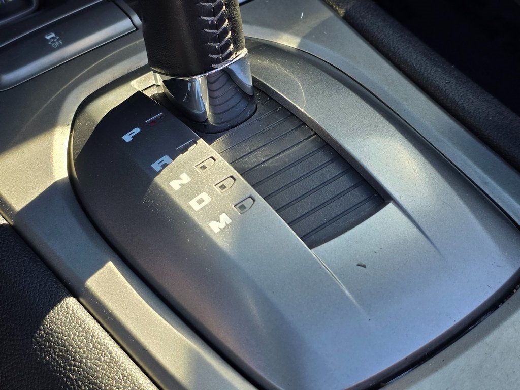 2015 Chevrolet Camaro 2dr Convertible SS w/2SS - 22947200 - 32