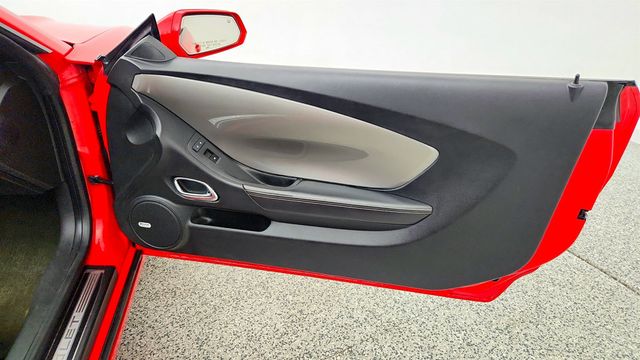 2015 Chevrolet Camaro 2dr Convertible SS w/2SS - 23020193 - 25