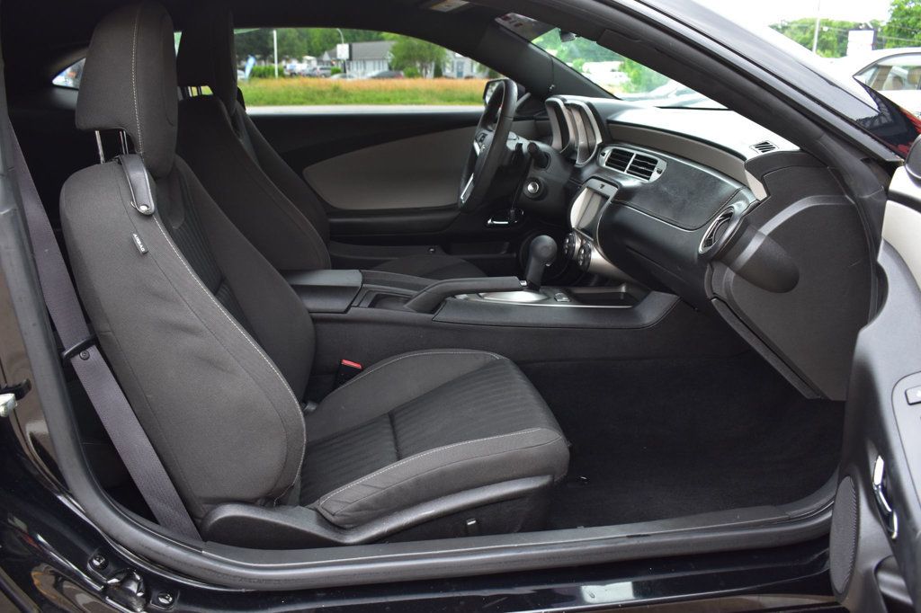 2015 Chevrolet Camaro 2dr Coupe LS w/1LS - 22853903 - 15