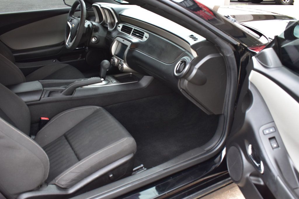 2015 Chevrolet Camaro 2dr Coupe LS w/1LS - 22853903 - 17