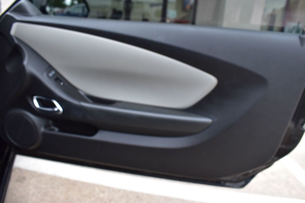 2015 Chevrolet Camaro 2dr Coupe LS w/1LS - 22853903 - 33