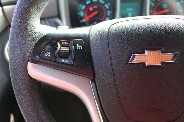 2015 Chevrolet Camaro 2dr Coupe LS w/1LS - 23017817 - 17