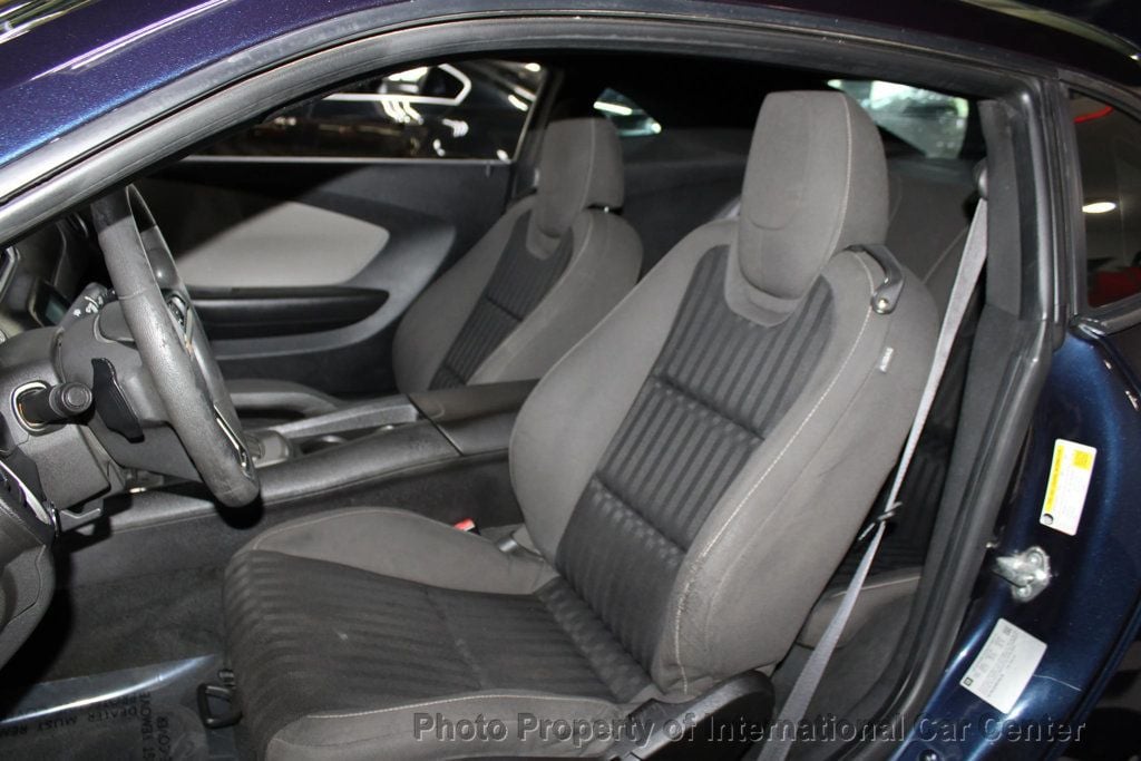 2015 Chevrolet Camaro photo 9