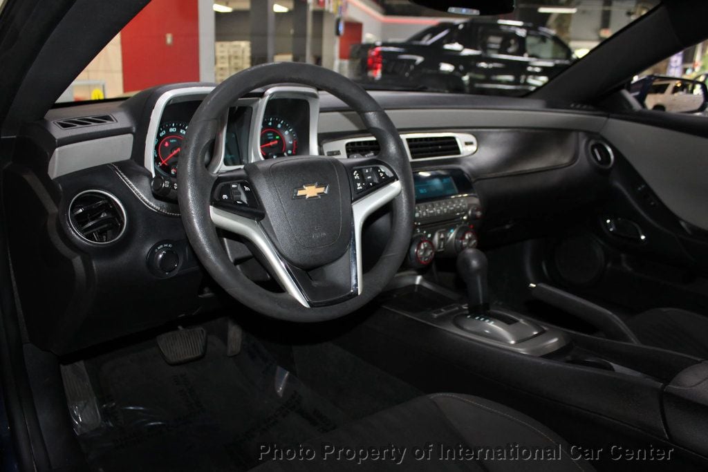 2015 Chevrolet Camaro photo 10