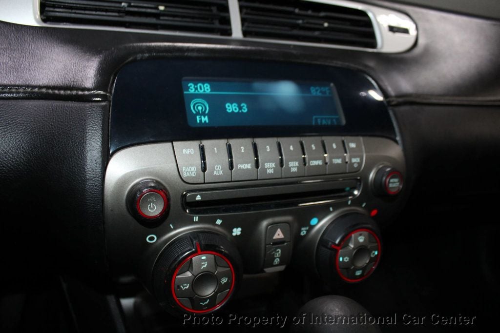 2015 Chevrolet Camaro photo 12