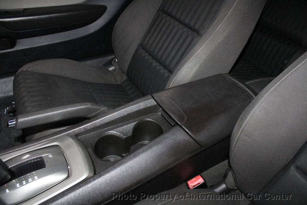 2015 Chevrolet Camaro photo 16