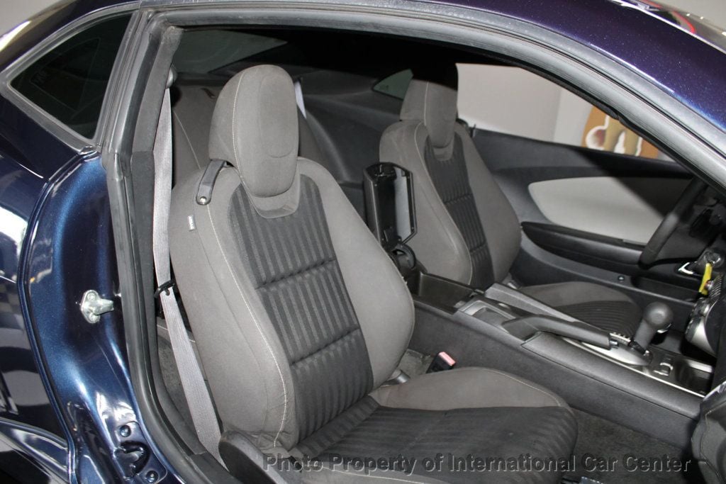 2015 Chevrolet Camaro photo 21
