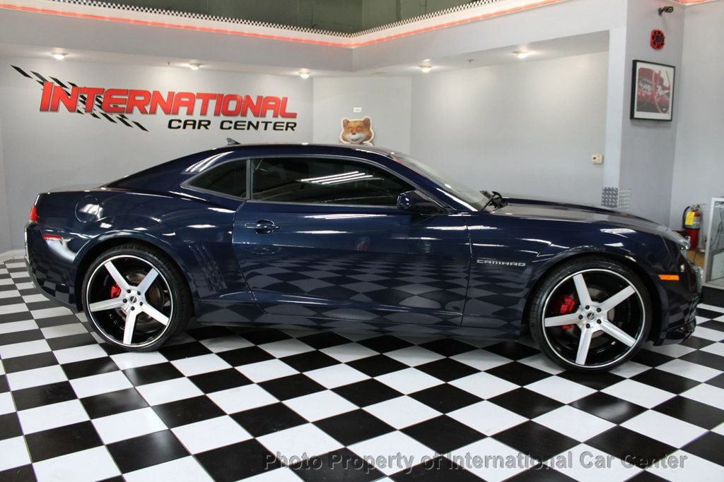 2015 Chevrolet Camaro photo 3