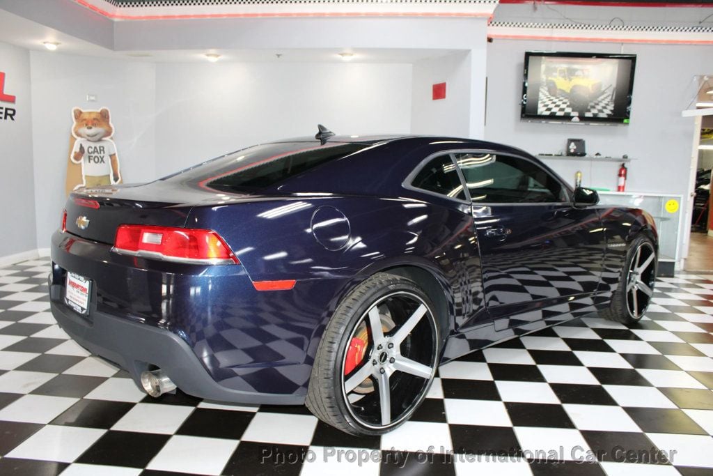 2015 Chevrolet Camaro photo 4