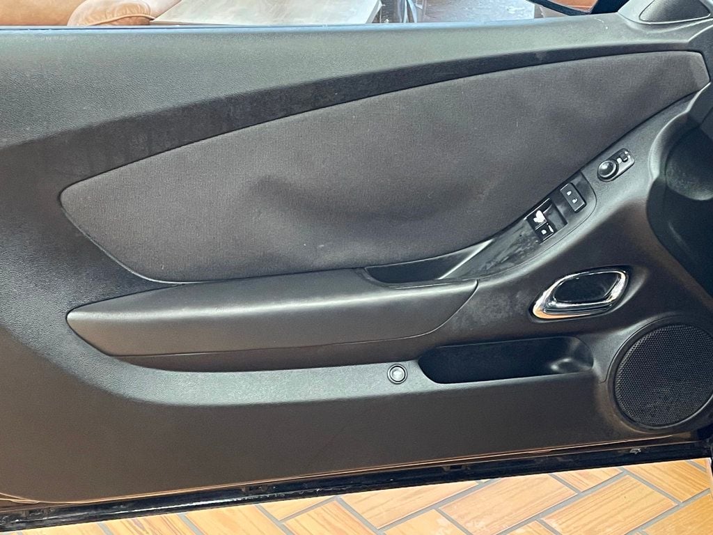 2015 Chevrolet Camaro 2dr Coupe LT w/1LT - 22979772 - 13